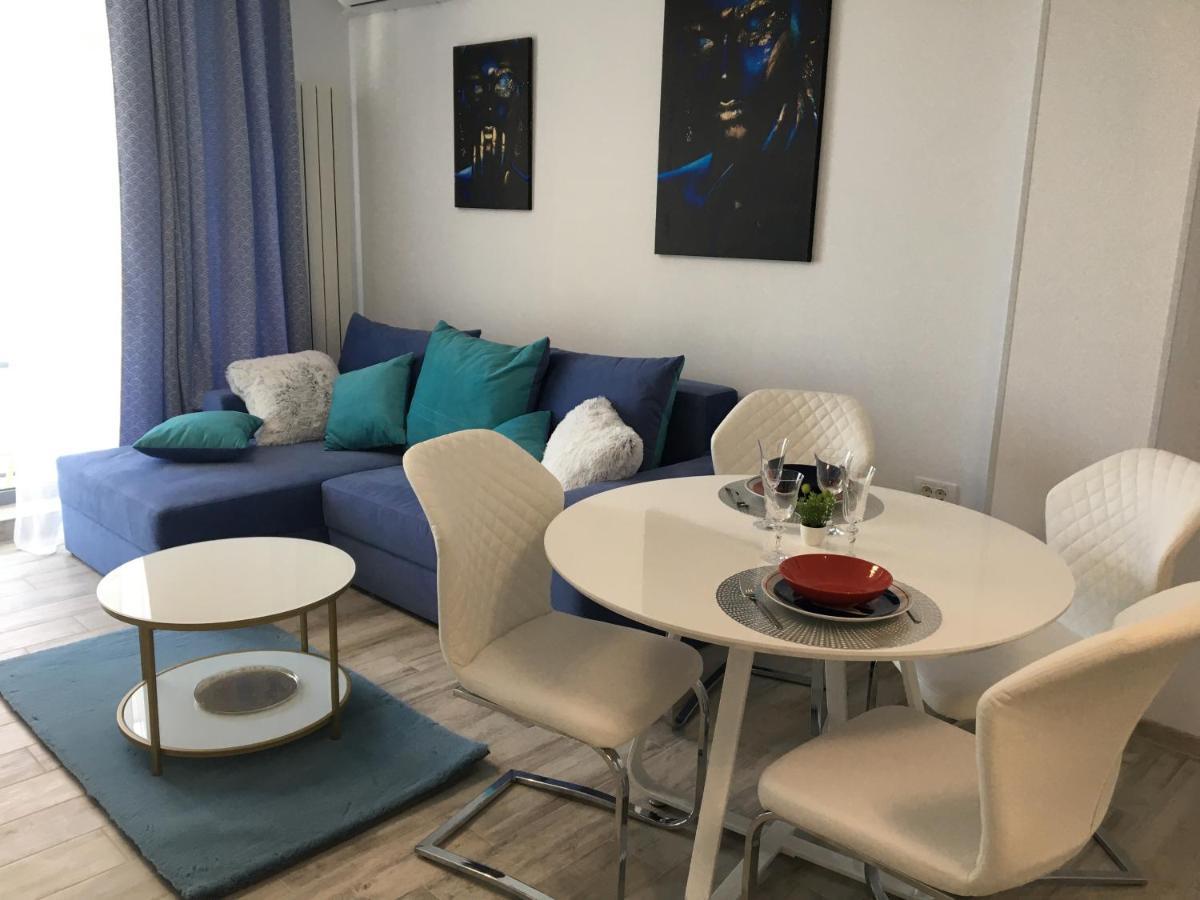 Lotus Blue Apartment Mamaia Exterior photo