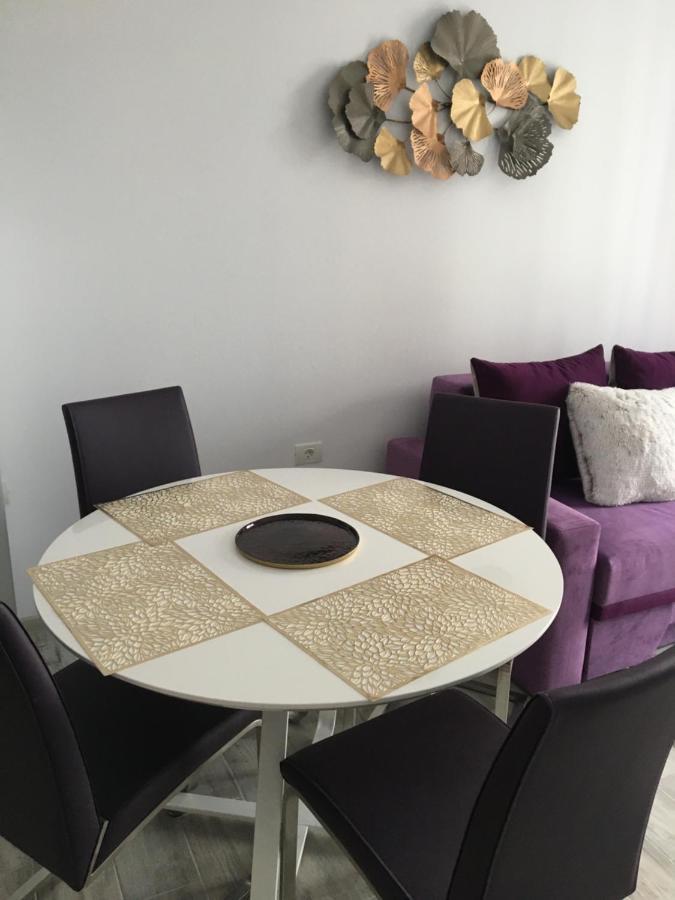 Lotus Blue Apartment Mamaia Exterior photo