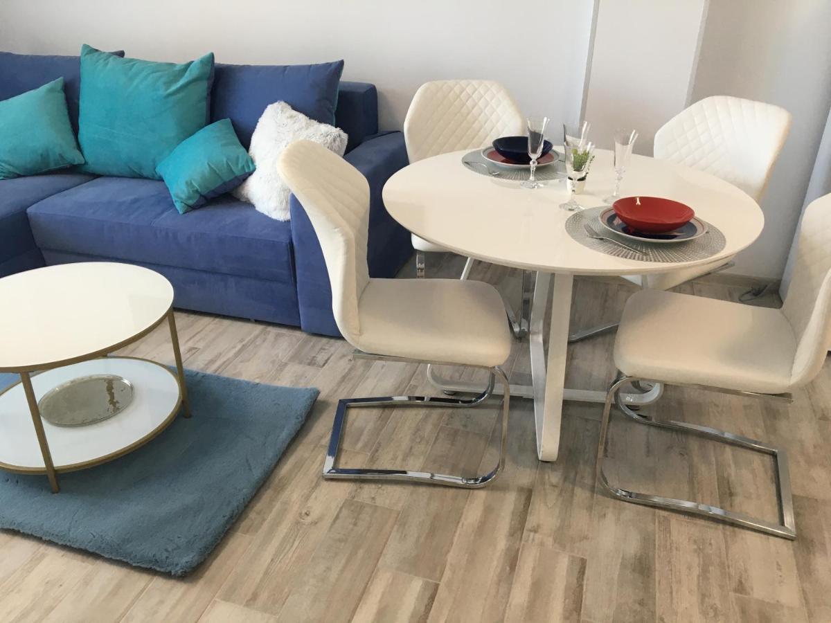 Lotus Blue Apartment Mamaia Exterior photo